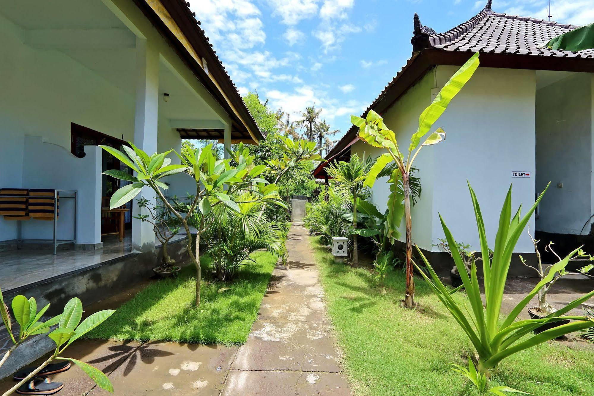 Naradas Mushroom Beach Nusa Lembongan  Exterior photo